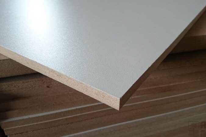 Conheça os diferentes tipos de chapas de MDF e seus benefícios